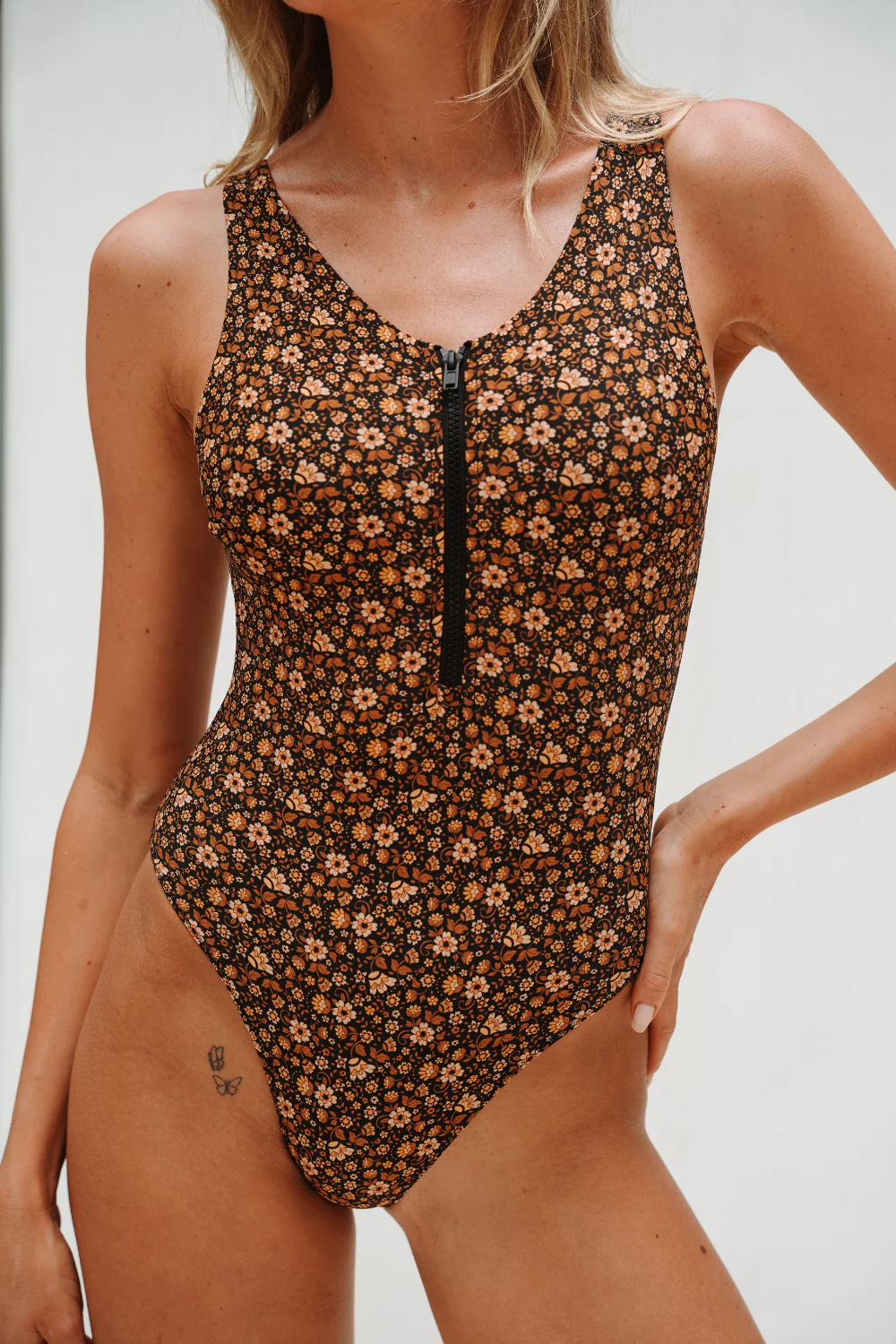 Botanica Noir Zephyr Surf Suit - Image 5